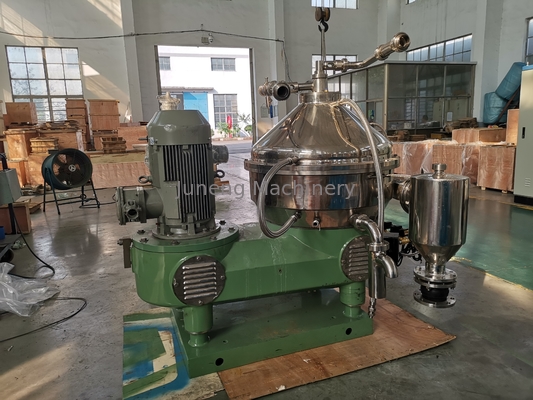 購入 PLC制御によって作動させる1000-10000L/Hが付いている自動産業油分離器 online manufacture
